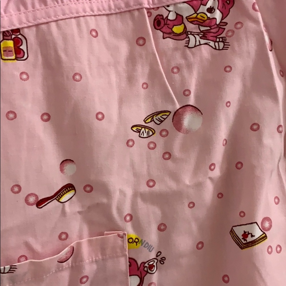 M&M Scrub Top - Picture 2 of 5
